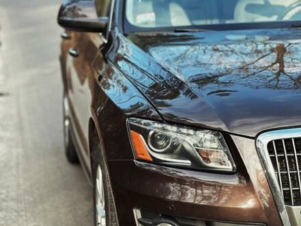 Ауді Ку 5 2012 у Сарнах на Automoto.ua Коричневий Ауді Ку 5, об'ємом двигуна 1.98 л та пробігом 360 тис. км за 12500 $, фото 1 на Automoto.ua