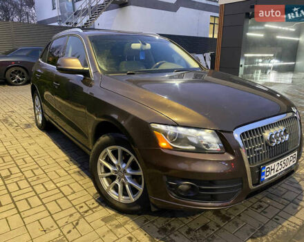 Коричневый Ауди Ку 5, объемом двигателя 1.98 л и пробегом 250 тыс. км за 11700 $, фото 1 на Automoto.ua