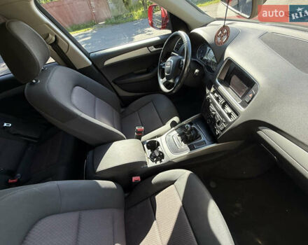 Красный Ауди Ку 5, объемом двигателя 2 л и пробегом 310 тыс. км за 12900 $, фото 7 на Automoto.ua