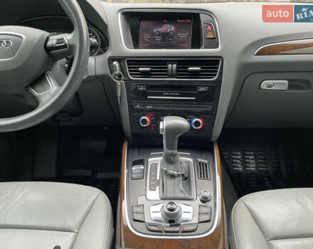 Красный Ауди Ку 5, объемом двигателя 1.98 л и пробегом 245 тыс. км за 14777 $, фото 24 на Automoto.ua