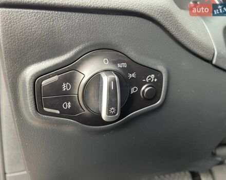 Красный Ауди Ку 5, объемом двигателя 1.98 л и пробегом 224 тыс. км за 14200 $, фото 25 на Automoto.ua