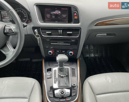 Красный Ауди Ку 5, объемом двигателя 1.98 л и пробегом 245 тыс. км за 14777 $, фото 21 на Automoto.ua