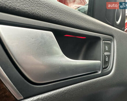 Красный Ауди Ку 5, объемом двигателя 2 л и пробегом 190 тыс. км за 15900 $, фото 49 на Automoto.ua