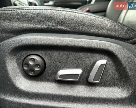 Красный Ауди Ку 5, объемом двигателя 2 л и пробегом 190 тыс. км за 15900 $, фото 62 на Automoto.ua