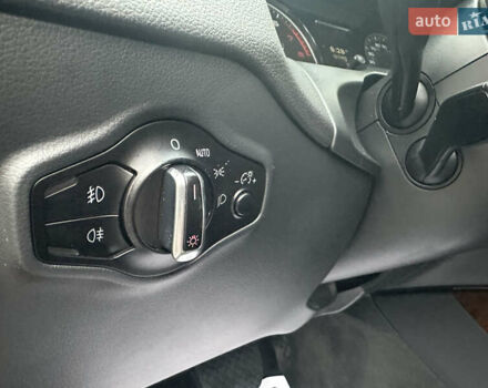 Красный Ауди Ку 5, объемом двигателя 2 л и пробегом 190 тыс. км за 15900 $, фото 53 на Automoto.ua