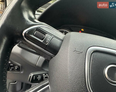 Красный Ауди Ку 5, объемом двигателя 2 л и пробегом 190 тыс. км за 15900 $, фото 57 на Automoto.ua