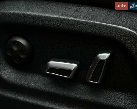 Красный Ауди Ку 5, объемом двигателя 1.98 л и пробегом 87 тыс. км за 20450 $, фото 27 на Automoto.ua