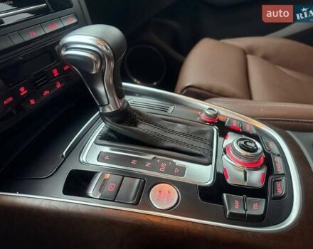 Красный Ауди Ку 5, объемом двигателя 2 л и пробегом 184 тыс. км за 17300 $, фото 12 на Automoto.ua