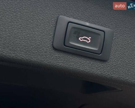 Красный Ауди Ку 5, объемом двигателя 1.98 л и пробегом 87 тыс. км за 20450 $, фото 21 на Automoto.ua