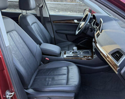 Червоний Ауді Ку 5, об'ємом двигуна 2 л та пробігом 120 тис. км за 23850 $, фото 11 на Automoto.ua