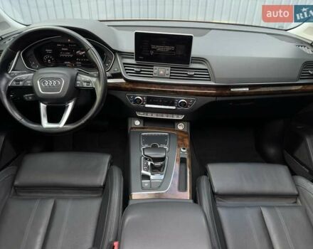 Красный Ауди Ку 5, объемом двигателя 1.98 л и пробегом 185 тыс. км за 25500 $, фото 21 на Automoto.ua