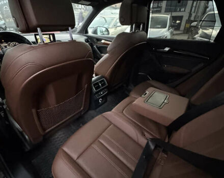 Красный Ауди Ку 5, объемом двигателя 2 л и пробегом 233 тыс. км за 20999 $, фото 24 на Automoto.ua