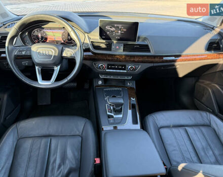 Червоний Ауді Ку 5, об'ємом двигуна 2 л та пробігом 120 тис. км за 23850 $, фото 21 на Automoto.ua