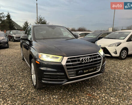 Красный Ауди Ку 5, объемом двигателя 2 л и пробегом 233 тыс. км за 20999 $, фото 2 на Automoto.ua