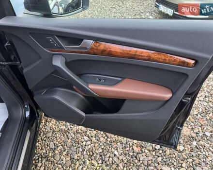 Красный Ауди Ку 5, объемом двигателя 2 л и пробегом 233 тыс. км за 20999 $, фото 29 на Automoto.ua