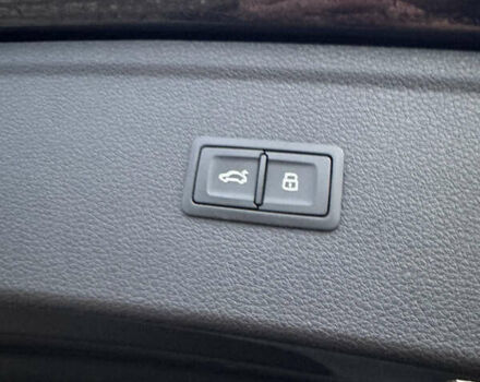 Красный Ауди Ку 5, объемом двигателя 2 л и пробегом 233 тыс. км за 20999 $, фото 28 на Automoto.ua