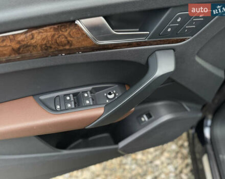 Красный Ауди Ку 5, объемом двигателя 2 л и пробегом 233 тыс. км за 20999 $, фото 18 на Automoto.ua