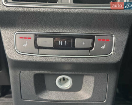 Красный Ауди Ку 5, объемом двигателя 1.98 л и пробегом 124 тыс. км за 27950 $, фото 47 на Automoto.ua