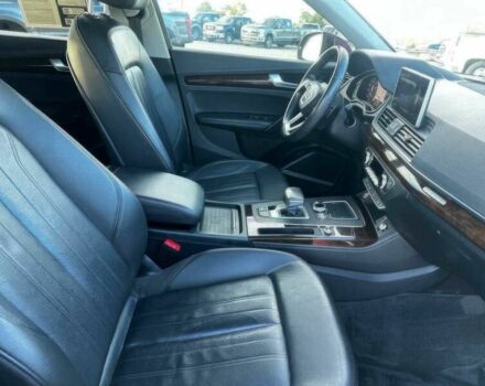 Красный Ауди Ку 5, объемом двигателя 2 л и пробегом 47 тыс. км за 16100 $, фото 7 на Automoto.ua