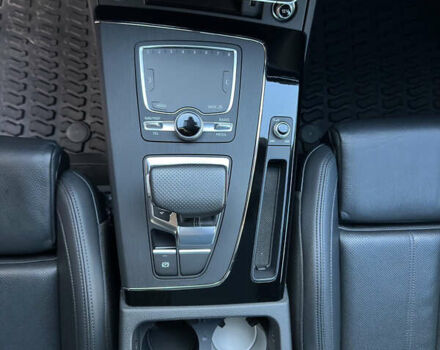 Красный Ауди Ку 5, объемом двигателя 0 л и пробегом 109 тыс. км за 31999 $, фото 30 на Automoto.ua