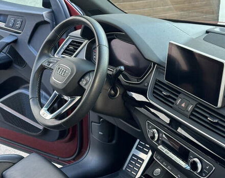 Красный Ауди Ку 5, объемом двигателя 0 л и пробегом 109 тыс. км за 31999 $, фото 40 на Automoto.ua