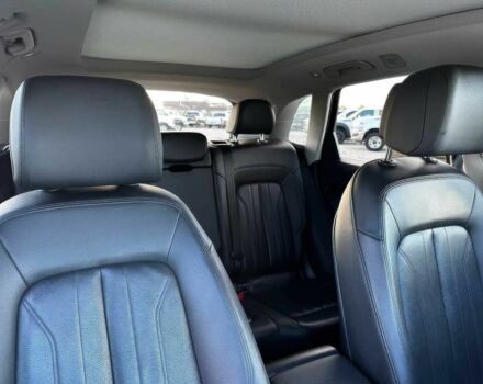 Красный Ауди Ку 5, объемом двигателя 2 л и пробегом 42 тыс. км за 16000 $, фото 10 на Automoto.ua