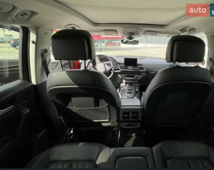 Красный Ауди Ку 5, объемом двигателя 1.98 л и пробегом 113 тыс. км за 25999 $, фото 6 на Automoto.ua