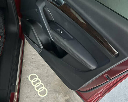 Красный Ауди Ку 5, объемом двигателя 1.98 л и пробегом 113 тыс. км за 25999 $, фото 7 на Automoto.ua