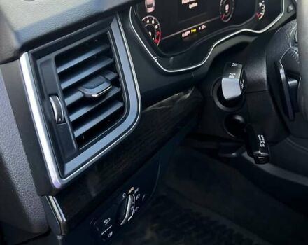 Красный Ауди Ку 5, объемом двигателя 2 л и пробегом 199 тыс. км за 23900 $, фото 12 на Automoto.ua