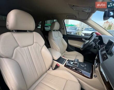 Ауди Ку 5 2019 в Киеве на Automoto.ua Красный Ауди Ку 5, объемом двигателя 2 л и пробегом 92 тыс. км за 39900 $, фото 64 на Automoto.ua