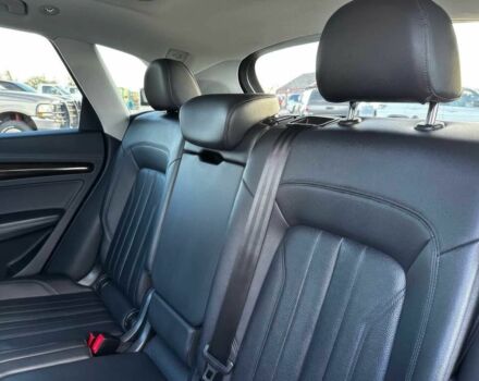 Красный Ауди Ку 5, объемом двигателя 2 л и пробегом 42 тыс. км за 16000 $, фото 12 на Automoto.ua