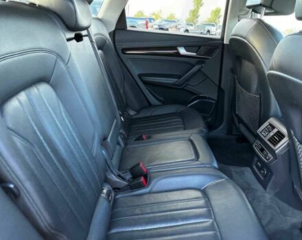 Красный Ауди Ку 5, объемом двигателя 2 л и пробегом 47 тыс. км за 16100 $, фото 10 на Automoto.ua