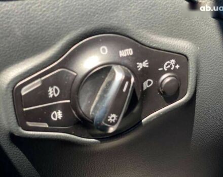 Ауді Ку 5, об'ємом двигуна 2 л та пробігом 125 тис. км за 14990 $, фото 26 на Automoto.ua