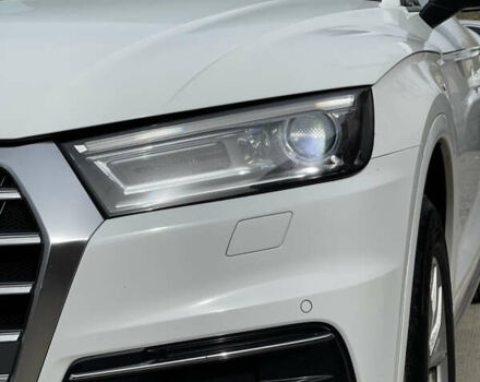 Ауди Ку 5, объемом двигателя 1.97 л и пробегом 110 тыс. км за 31600 $, фото 4 на Automoto.ua