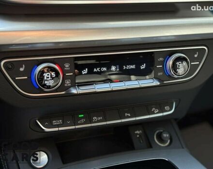 Ауди Ку 5, объемом двигателя 0 л и пробегом 29 тыс. км за 53000 $, фото 26 на Automoto.ua