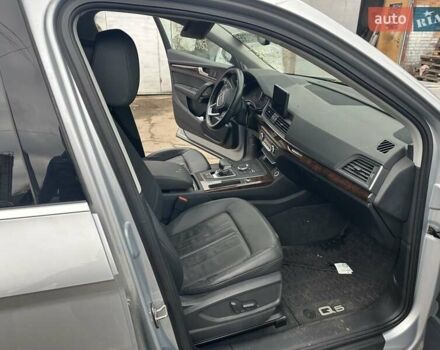 Ауді Ку 5, об'ємом двигуна 2 л та пробігом 100 тис. км за 15000 $, фото 9 на Automoto.ua