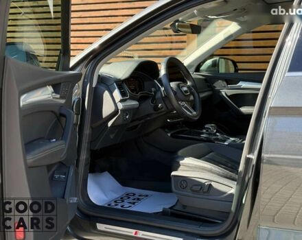 Ауди Ку 5, объемом двигателя 0 л и пробегом 29 тыс. км за 53000 $, фото 16 на Automoto.ua