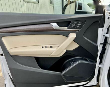 Ауди Ку 5, объемом двигателя 0 л и пробегом 140 тыс. км за 30900 $, фото 15 на Automoto.ua