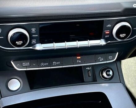 Ауди Ку 5, объемом двигателя 0 л и пробегом 26 тыс. км за 52500 $, фото 28 на Automoto.ua