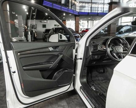 Ауди Ку 5, объемом двигателя 2 л и пробегом 16 тыс. км за 37900 $, фото 25 на Automoto.ua