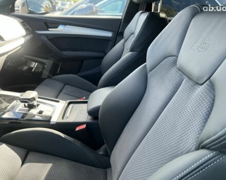 Ауди Ку 5, объемом двигателя 2 л и пробегом 18 тыс. км за 53145 $, фото 24 на Automoto.ua