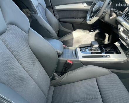 Ауди Ку 5, объемом двигателя 2 л и пробегом 18 тыс. км за 53145 $, фото 32 на Automoto.ua