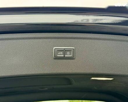 Ауди Ку 5, объемом двигателя 2 л и пробегом 8 тыс. км за 39990 $, фото 18 на Automoto.ua