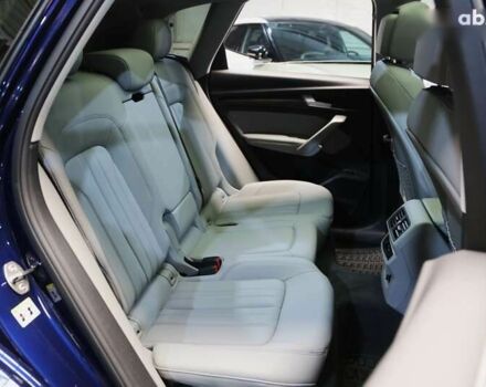 Ауди Ку 5, объемом двигателя 0 л и пробегом 6 тыс. км за 47900 $, фото 10 на Automoto.ua