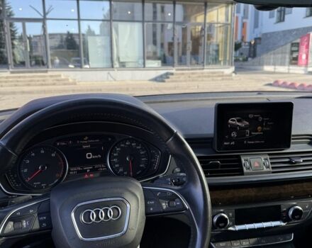 Сірий Ауді Ку 5, об'ємом двигуна 2 л та пробігом 167 тис. км за 25000 $, фото 12 на Automoto.ua