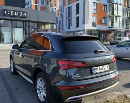 Сірий Ауді Ку 5, об'ємом двигуна 2 л та пробігом 167 тис. км за 25000 $, фото 3 на Automoto.ua