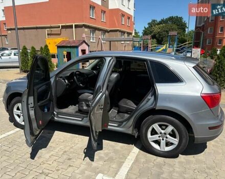 Серый Ауди Ку 5, объемом двигателя 1.98 л и пробегом 157 тыс. км за 12500 $, фото 13 на Automoto.ua