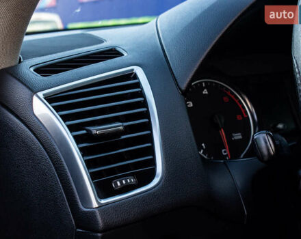 Серый Ауди Ку 5, объемом двигателя 1.98 л и пробегом 345 тыс. км за 14000 $, фото 58 на Automoto.ua