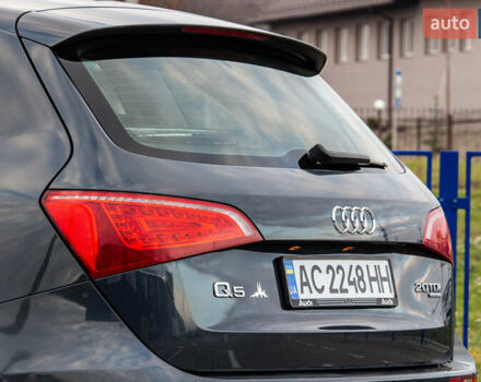 Серый Ауди Ку 5, объемом двигателя 1.98 л и пробегом 345 тыс. км за 14000 $, фото 12 на Automoto.ua