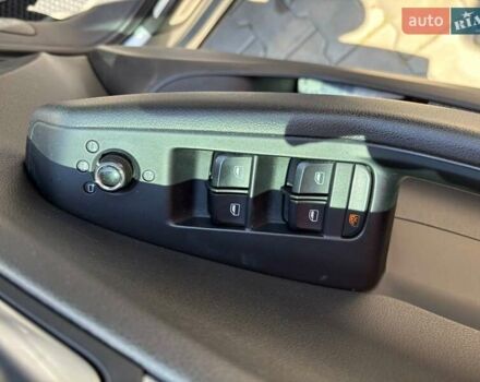 Серый Ауди Ку 5, объемом двигателя 1.98 л и пробегом 157 тыс. км за 12500 $, фото 9 на Automoto.ua